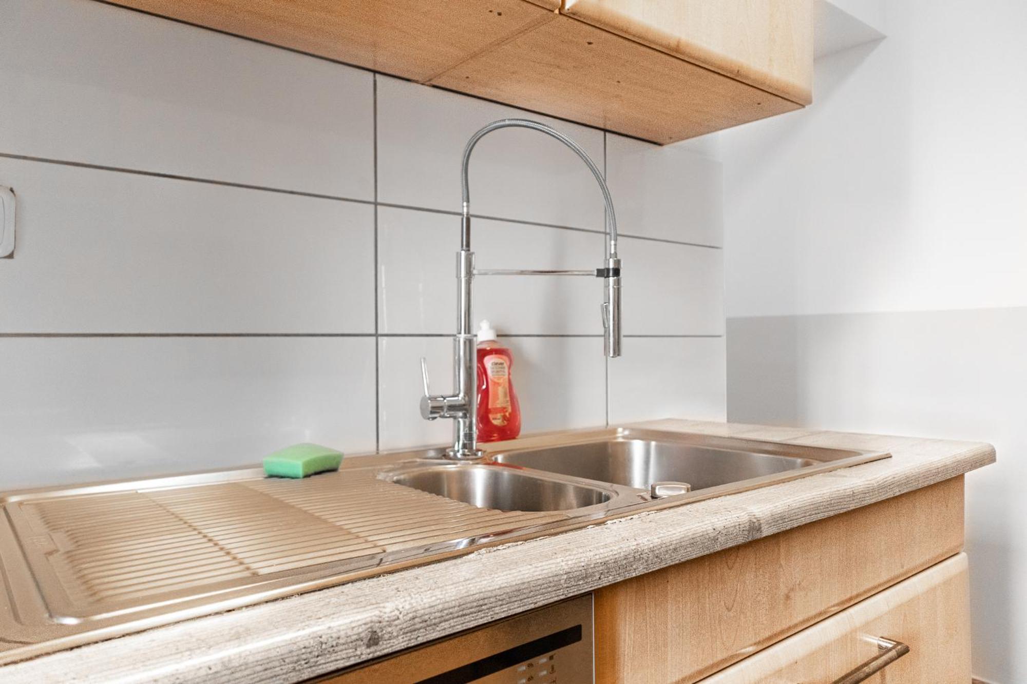 Lovely 2br Shared Apartment, Enkplatz U3, 15min To Center