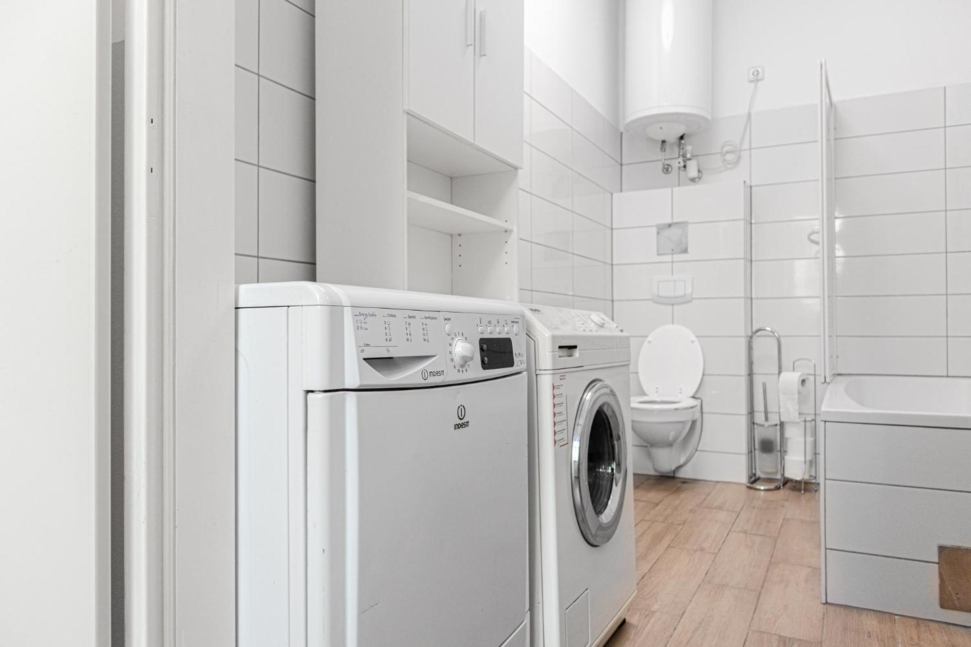 Lovely 2br Shared Apartment, Enkplatz U3, 15min To Center Wien