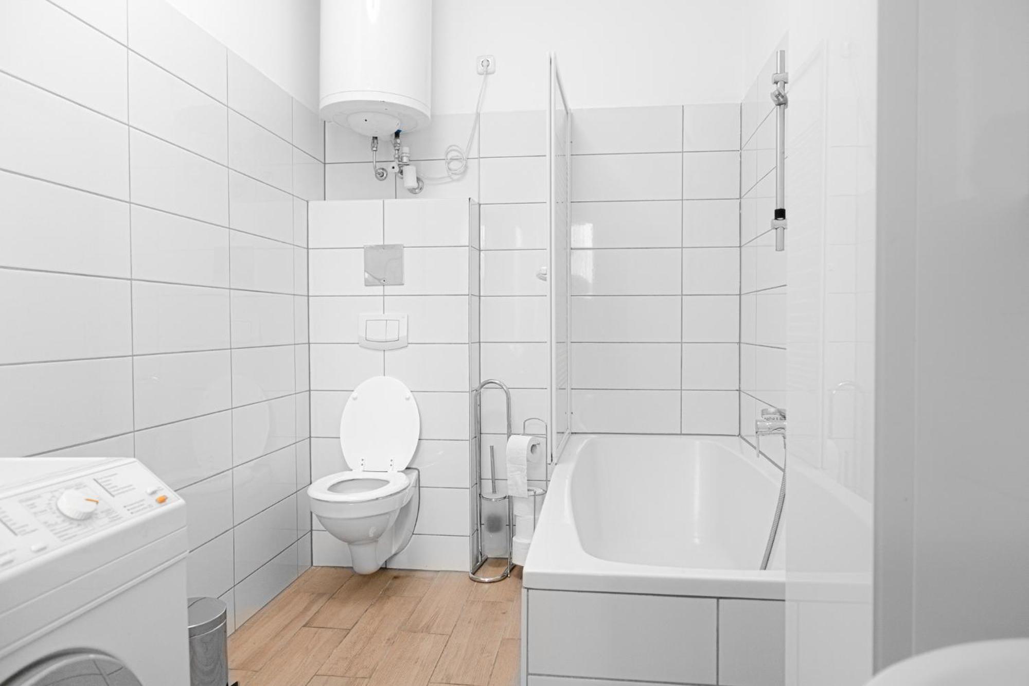 Lovely 2br Shared Apartment, Enkplatz U3, 15min To Center Wien